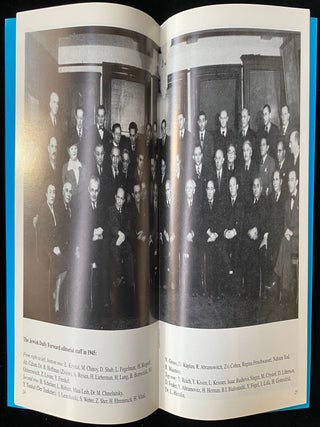 Item 277884. A VITAL VOICE: 100 YEARS OF THE JEWISH FORWARD